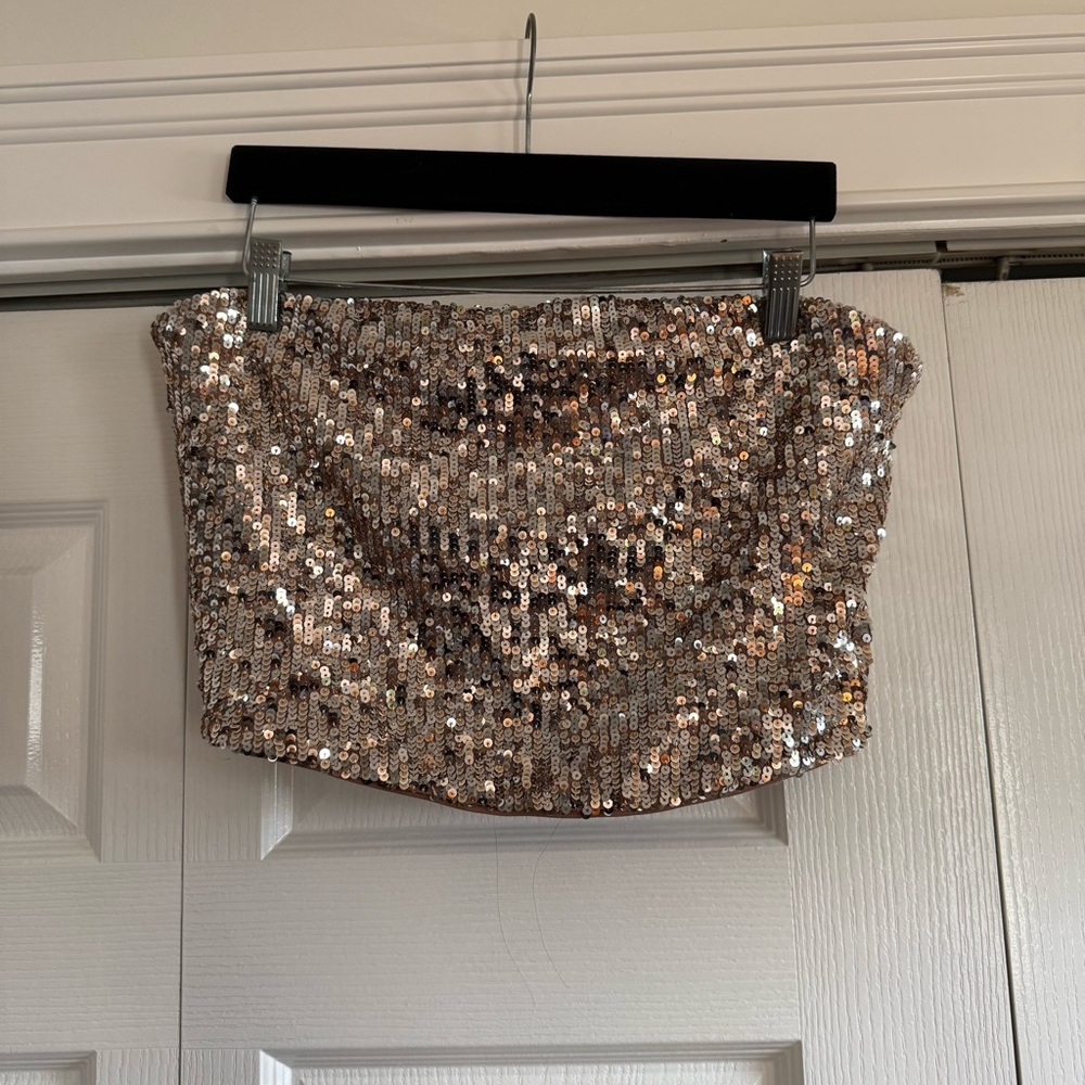 DYNAMITE Sequin Embellished Top & Skirt set